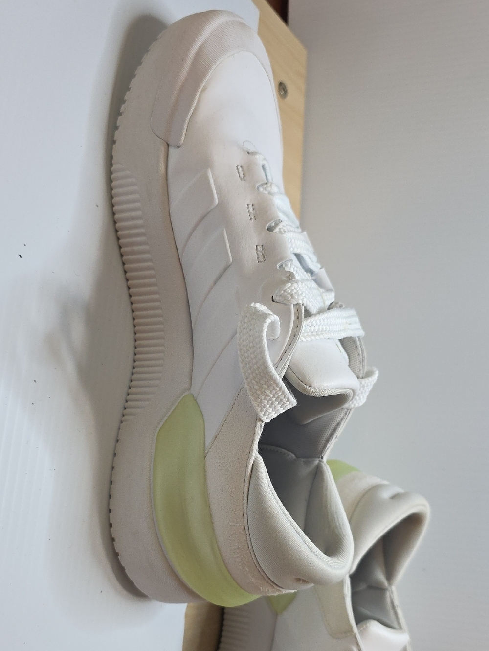 adidas COURT FUNK WOMENS White/ chatreuse Low-Top Leather Sneakers Size 10w - Picture 6 of 9